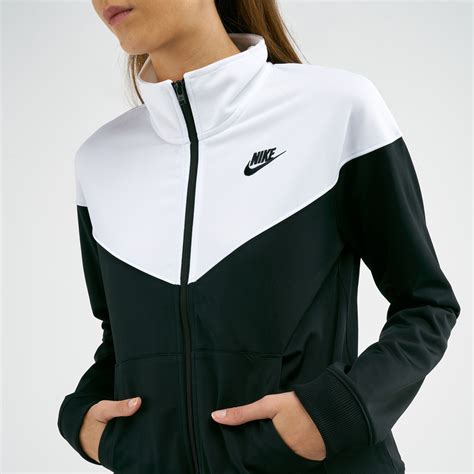 nike jogging suits for women